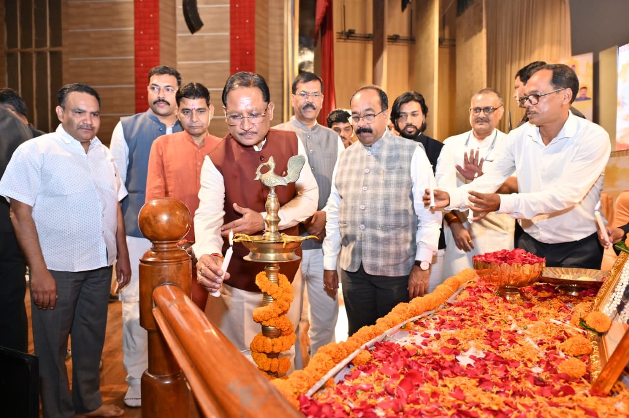 CG : छत्तीसगढ़ की धरती सदा से रही है साहित्य और संस्कृति की धरा : मुख्यमंत्री विष्णु देव साय