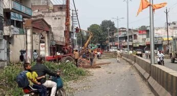 इंदौर-इच्छापुर हाईवे पर प्रशासन का बड़ा फैसला: मंदिर-मजारें हटाई गईं, विकास के रास्ते खुले