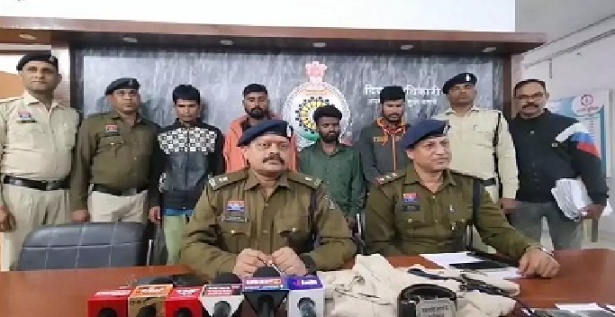 CG : फर्जी आबकारी अधिकारी बनकर अवैध वसूली करने वाले 4 युवक को किया गिरफ्तार…