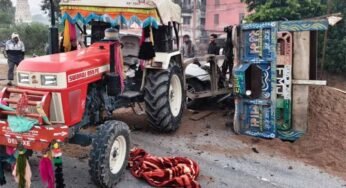 ग्वालियर-झांसी हाईवे पर भीषण टक्कर: रेत भरे ट्रैक्टर से भिड़ी फॉर्च्यूनर, 5 की मौत