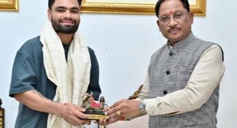 भारतीय क्रिकेट टीम के बल्लेबाज़ रिंकू सिंह ने मुख्यमंत्री से की सौजन्य मुलाकात