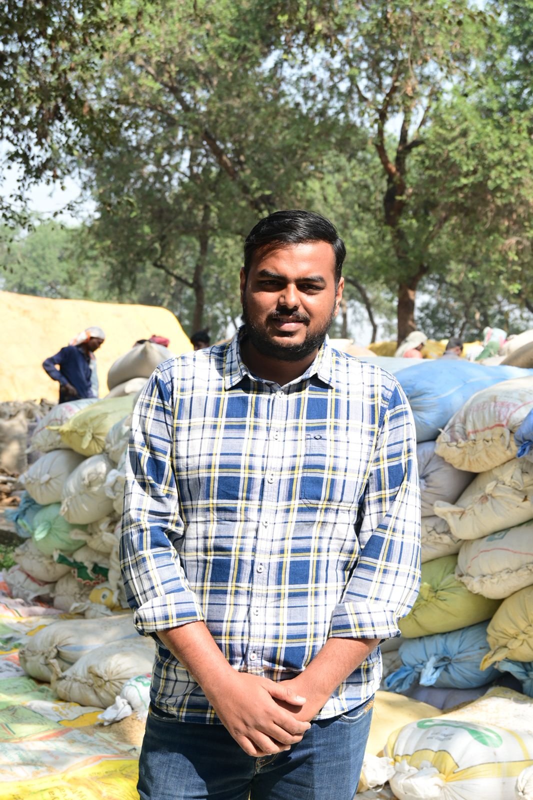 राजनांदगांव : किसान वैभव ने धान उपार्जन केन्द्र में अच्छी व्यवस्था होने पर प्रसन्नता जाहिर की