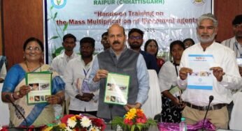 रायपुर : फसलों में बीमारियों के नियंत्रण के लिए जैव नियंत्रकों का उपयोग करें : डॉ. चंदेल