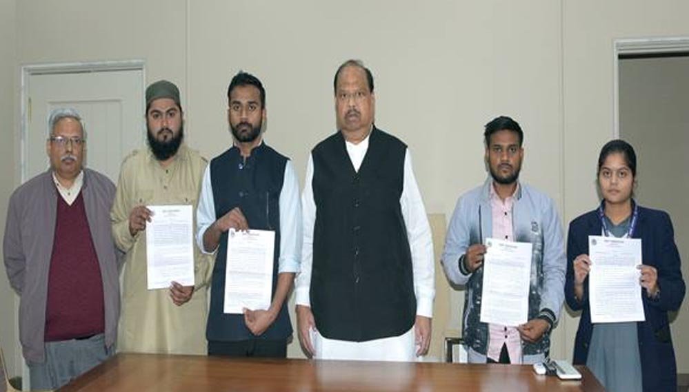 मंत्री काश्यप ने अनुकंपा नियुक्ति पत्र किए वितरित