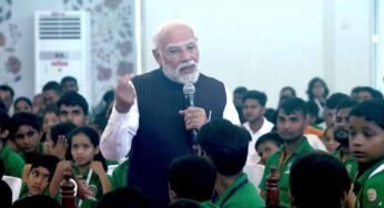 सत्य साईं संजीवनी हॉस्पिटल में पीएम मोदी का आगमन, 2,500 बच्चों से करी दिल की बात