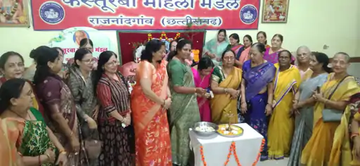 Rajnandgaon : महिला मंडल ने गोपाष्टमी पर दिवाली मिलन और अन्नकूट पूजा का कार्यक्रम धूमधाम से मनाया गया…