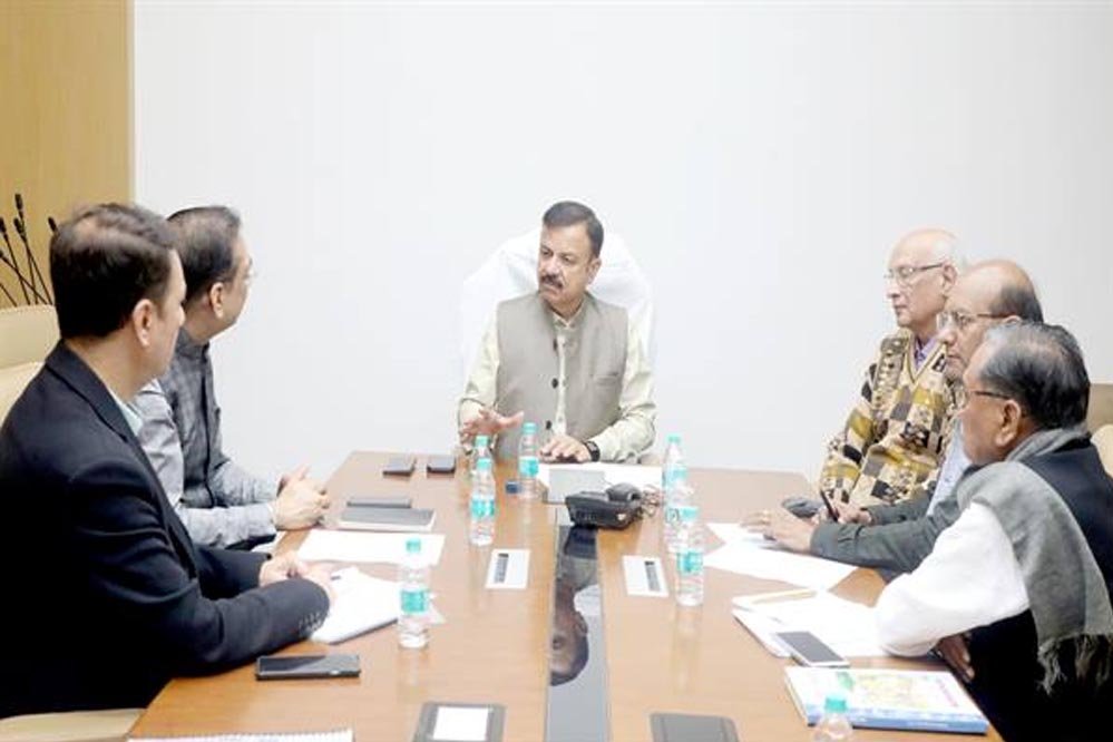 प्रदेश के स्कूलों में पढ़ाये जा रहे पाठ्यक्रम पर हो निरंतर रिसर्च- मंत्री सिंह