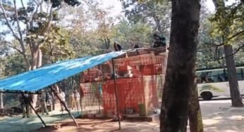 सिवनी में प्राचीन मंदिर के शेड को लेकर FIR, 16 वनकर्मियों पर कार्रवाई—अधिकारियों और हिंदू संगठन में बहस