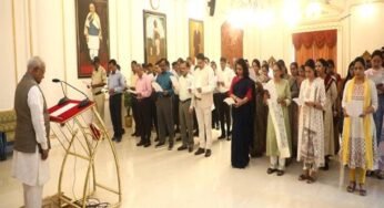 राज्यपाल मंगुभाई पटेल ने अधिकारी-कर्मचारियों के साथ गाया वंदे मातरम्
