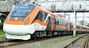 प्रधानमंत्री मोदी ने बनारस-खजुराहो वंदे भारत ट्रेन की दी सौगात