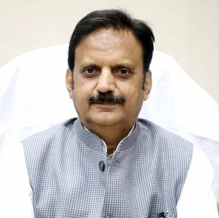 गौ-अभयारण्य के विकास से जुड़े निर्माण कार्य समय पर पूरा करें: उप मुख्यमंत्री शुक्ल