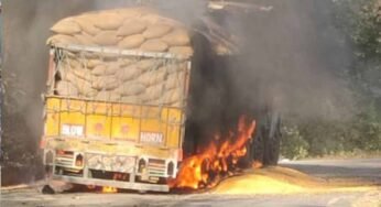 साल्हेवारा घाटी में बड़ा हादसा टला: मक्का से भरे ट्रक में अचानक आग, दमकल की तत्परता से बची बड़ी दुर्घटना