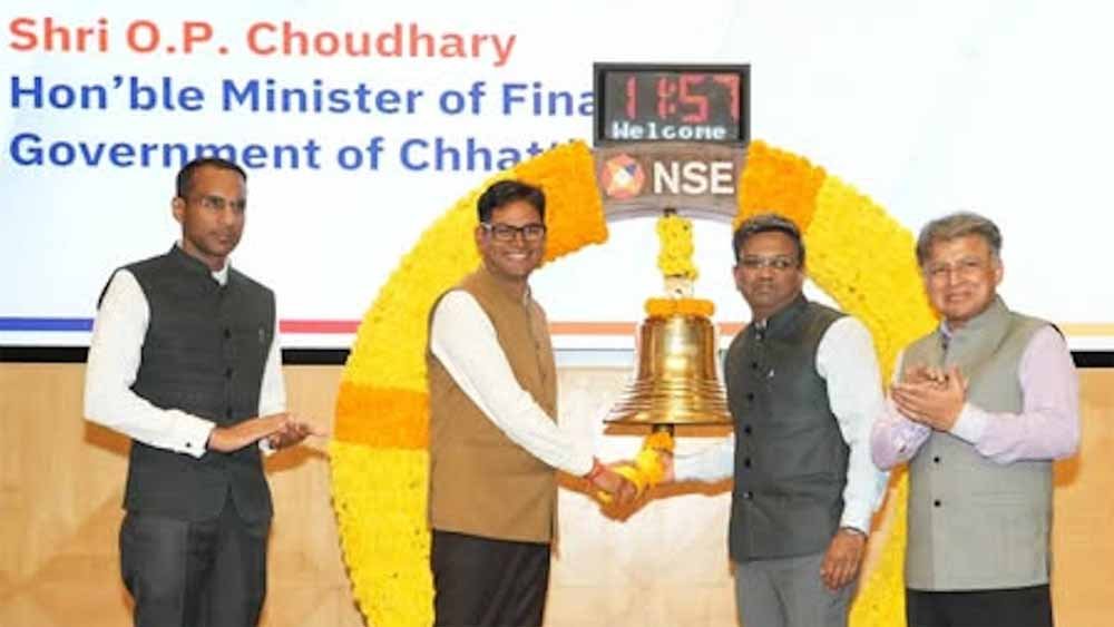 वित्त मंत्री चौधरी ने नेशनल स्टॉक एक्सचेंज का किया दौरा, छत्तीसगढ़ के कार्यक्रमों की समीक्षा की