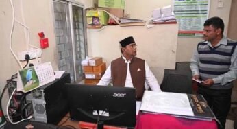 मंत्री सारंग ने पांढुर्णा के बोरगांव स्थित सेवा सहकारी समिति का किया औचक निरीक्षण
