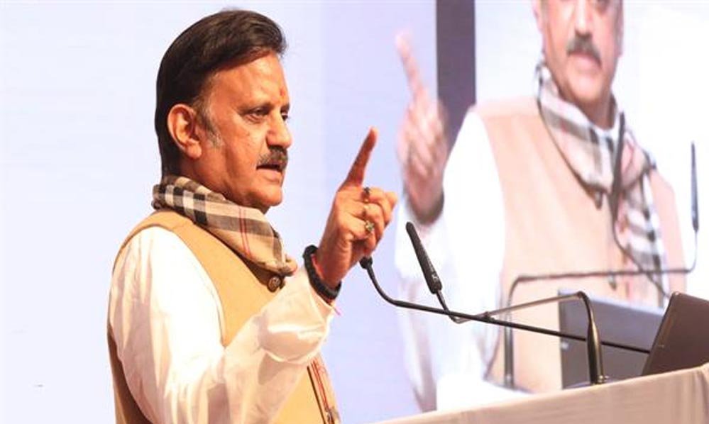 सतत एवं संवहनीय विकास के लिए ई-मोबिलिटी महत्वपूर्ण : उप मुख्यमंत्री शुक्ल