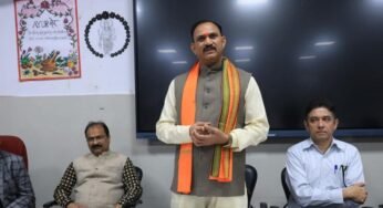 रायपुर : सेवा भाव से बनाइए लोगों के बीच अपनी साख: स्वास्थ्य मंत्री श्याम बिहारी जायसवाल