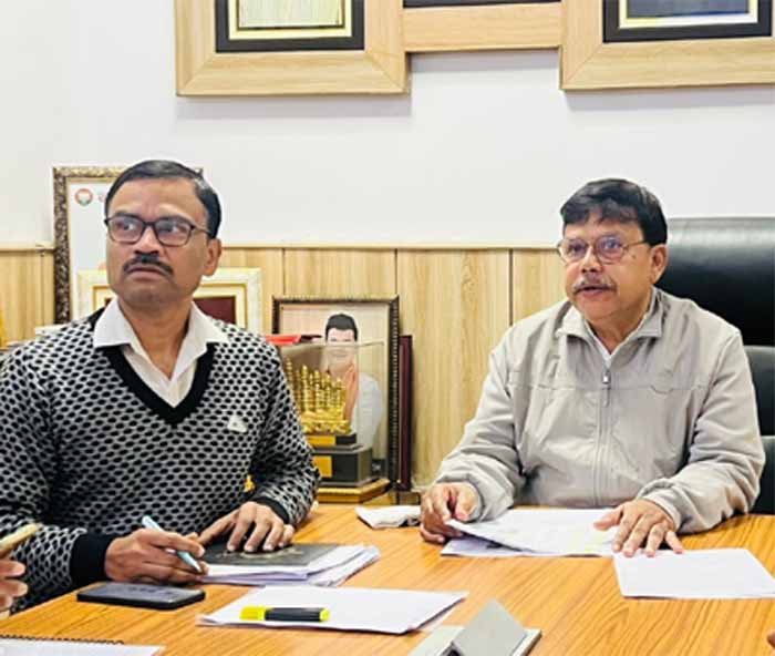 अधिकारी लक्ष्य निर्धारित कर उपभोक्ताओं तक पहुंचाएं समाधान योजना का लाभ