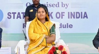 रायपुर : मंत्री लक्ष्मी राजवाड़े ने बालिकाओं को साइकिल वितरण कर बढ़ाया उत्साह