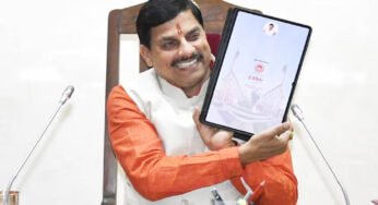 MP कैबिनेट हुई हाईटेक, CM मोहन यादव ने मंत्रियों को दिए टैबलेट; 1960 से अब तक के रिकॉर्ड अब डिजिटल