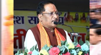 रायपुर : राजिम त्रिवेणी संगम में आयोजित भक्त माता राजिम जयंती महोत्सव में शामिल हुए मुख्यमंत्री साय