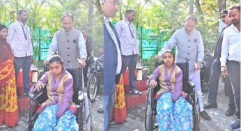 जनदर्शन में दिव्यांगजनों को मुख्यमंत्री ने दीं बैटरी ट्राइसिकल, व्हीलचेयर और श्रवण यंत्र भी बांटे