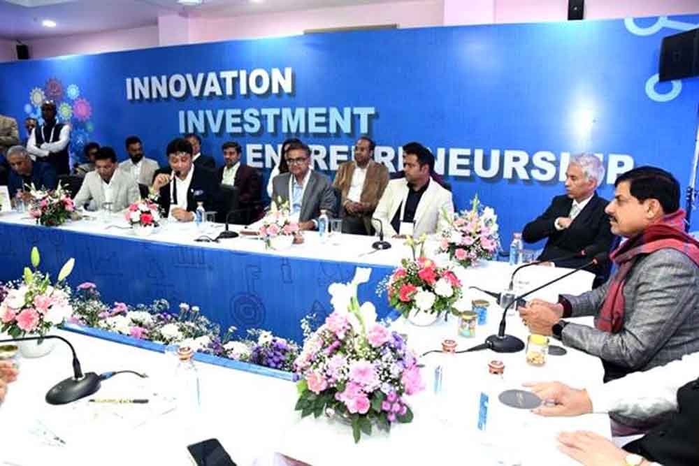 स्टार्ट-अप समिट में मुख्यमंत्री डॉ. यादव का संवाद, उद्यमियों को दिया नवाचार का मंत्र