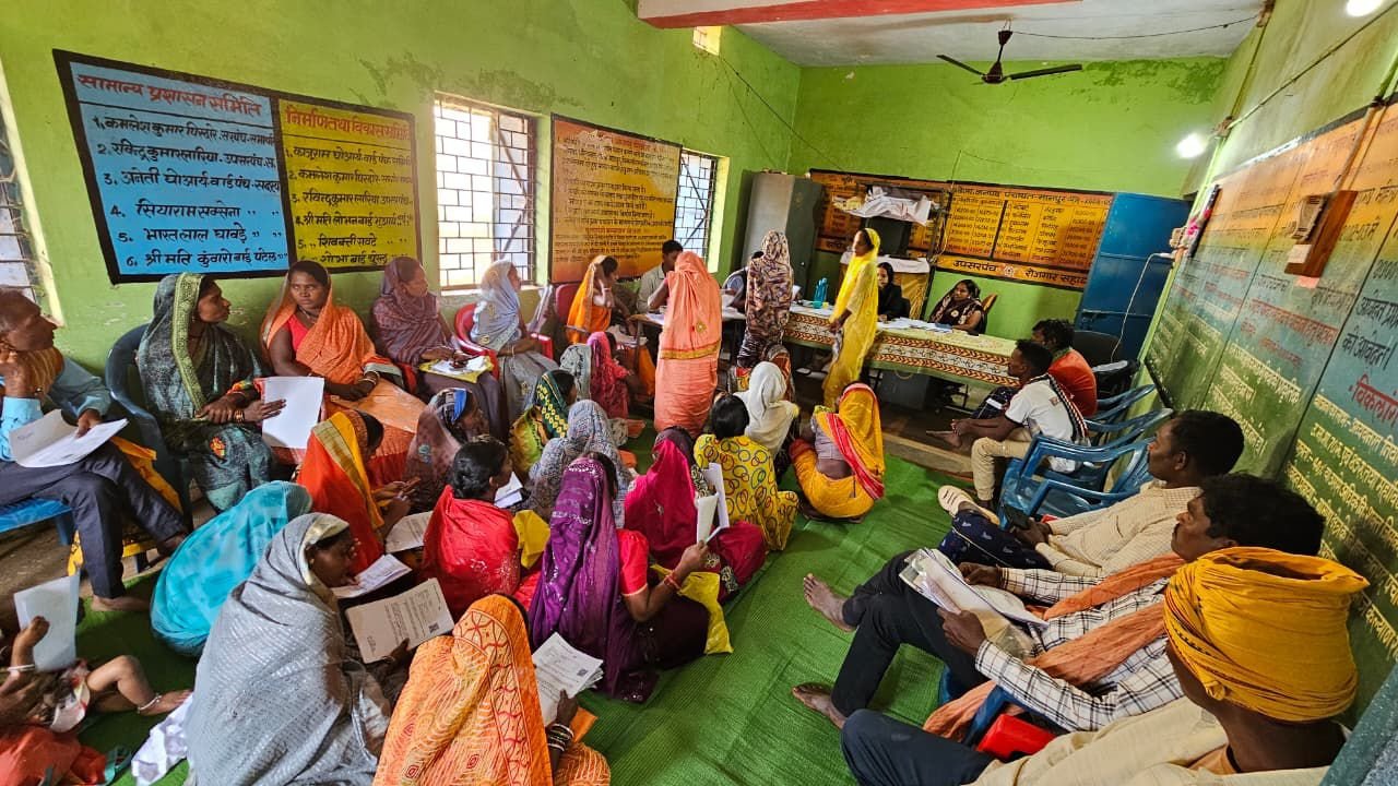 मोहला : श्रेणी-सी मतदाताओं के लिए एसआईआर कार्य जोरों पर, मानपुर क्षेत्र में सत्यापन प्रक्रिया तेज