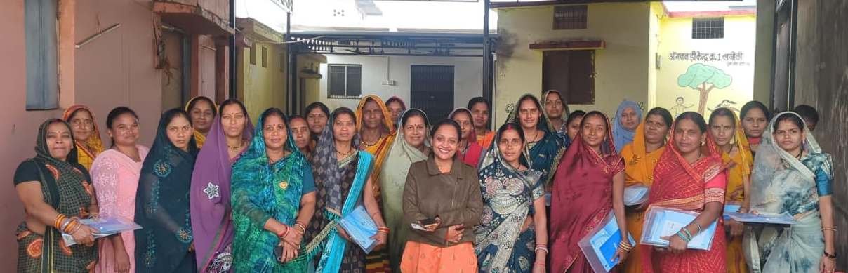 राजनांदगांव : रैंप योजना अंतर्गत बुनकर केन्द्र लखोली में हथकरघा क्षेत्र से जुड़े उद्यमियों हेतु सेक्टर स्पेसिफिक प्रशिक्षण संपन्न