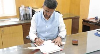 नवागत आयुक्त जनसंपर्क श्री मनीष सिंह ने कार्यभार ग्रहण किया