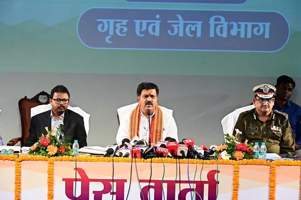 बस्तर की शांति के लिए सरकार प्रतिबद्ध- उपमुख्यमंत्री शर्मा