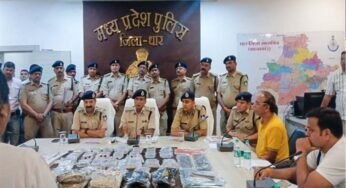 धार एवं खंडवा जिले की संयुक्त पुलिस टीम ने नकली इनकम टैक्स अधिकारी बनकर डकैती करने वाले गिरोह का किया पर्दाफाश