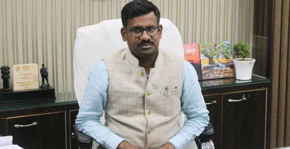 कलेक्टर का सिंघम अवतार: RI और पटवारी निलंबित, तहसीलदार को फटकार, रेवेन्यू डिपार्टमेंट पर कड़ी टिप्पणी