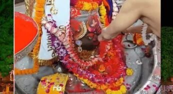 महाकाल की नगरी में अबीर-गुलाल की धूम, पंडे-पुजारियों ने भक्तों के साथ मनाया उत्सव