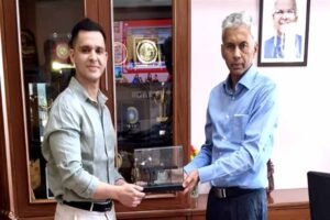 मुख्य सचिव  जैन से आईज़ीआई वेंचर्स के संस्थापक ने की भेंट