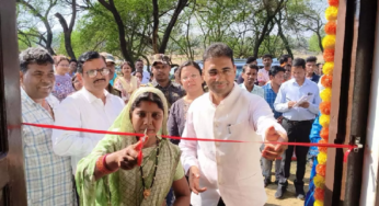 CG : कलेक्टर ने PM आवास हितग्राही को कराया गृहप्रवेश, सौंपी आवास की चाबी …