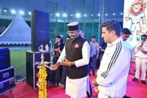 खुद फिट रहें और परिवार को भी करें प्रेरित- मंत्री  विश्वास सारंग