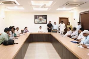 उप मुख्यमंत्री  शुक्ल ने हिनौती गौधाम के निर्माण कार्यों की समीक्षा की