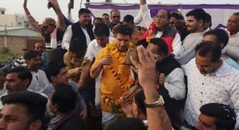 होली के रंग में कांग्रेसी नेता: जीतू पटवारी ने दिग्विजय सिंह को लगाया गुलाल, मस्ती का माहौल