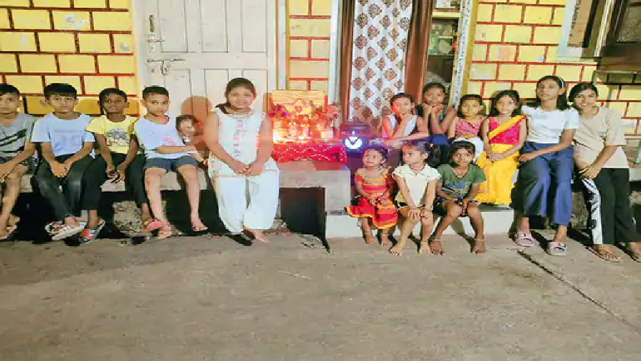 राजनांदगांव : बच्चों ने रचाया मिट्‌टी के गुड्‌डे-गुड़ियों का ब्याह…