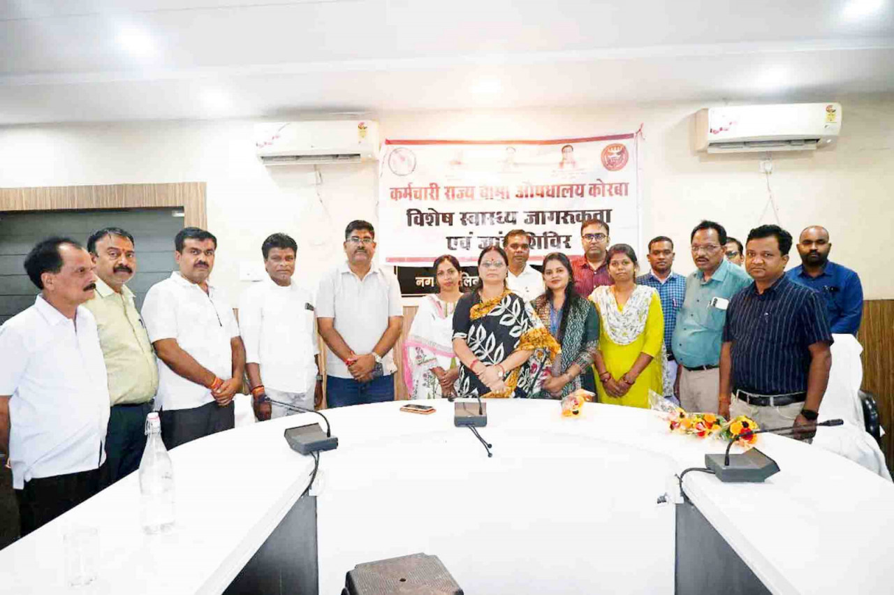 CG : साकेत भवन में कर्मचारी राज्य बीमा औषधालय ने लगाया विशेष स्वास्थ्य जागरूकता व जांच शिविर