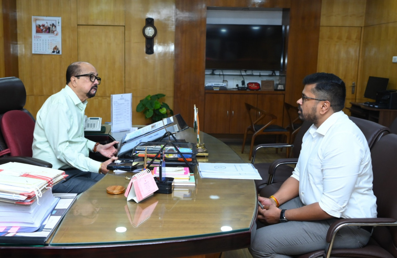 राज्यपाल डेका ने कारखानों में दुर्घटनाओं को रोकने के लिए सुरक्षा व्यवस्था मजबूत करने के दिए निर्देश