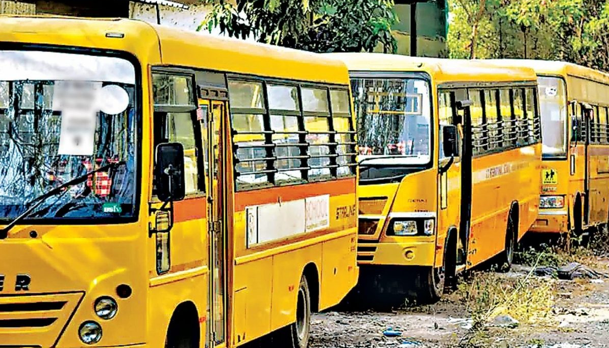 राजनांदगांव : परिवहन विभाग द्वारा स्कूल वाहनों की विशेष जांच कर की गई कार्रवाई…