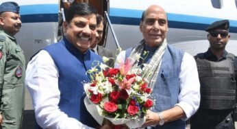 मुख्यमंत्री डॉ. यादव ने की केंद्रीय रक्षा मंत्री राजनाथ सिंह की आत्मीय अगवानी
