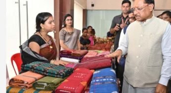 हाथ करघे से कमाई तक- ग्राम नारी की महिलाओं की सफलता का राज