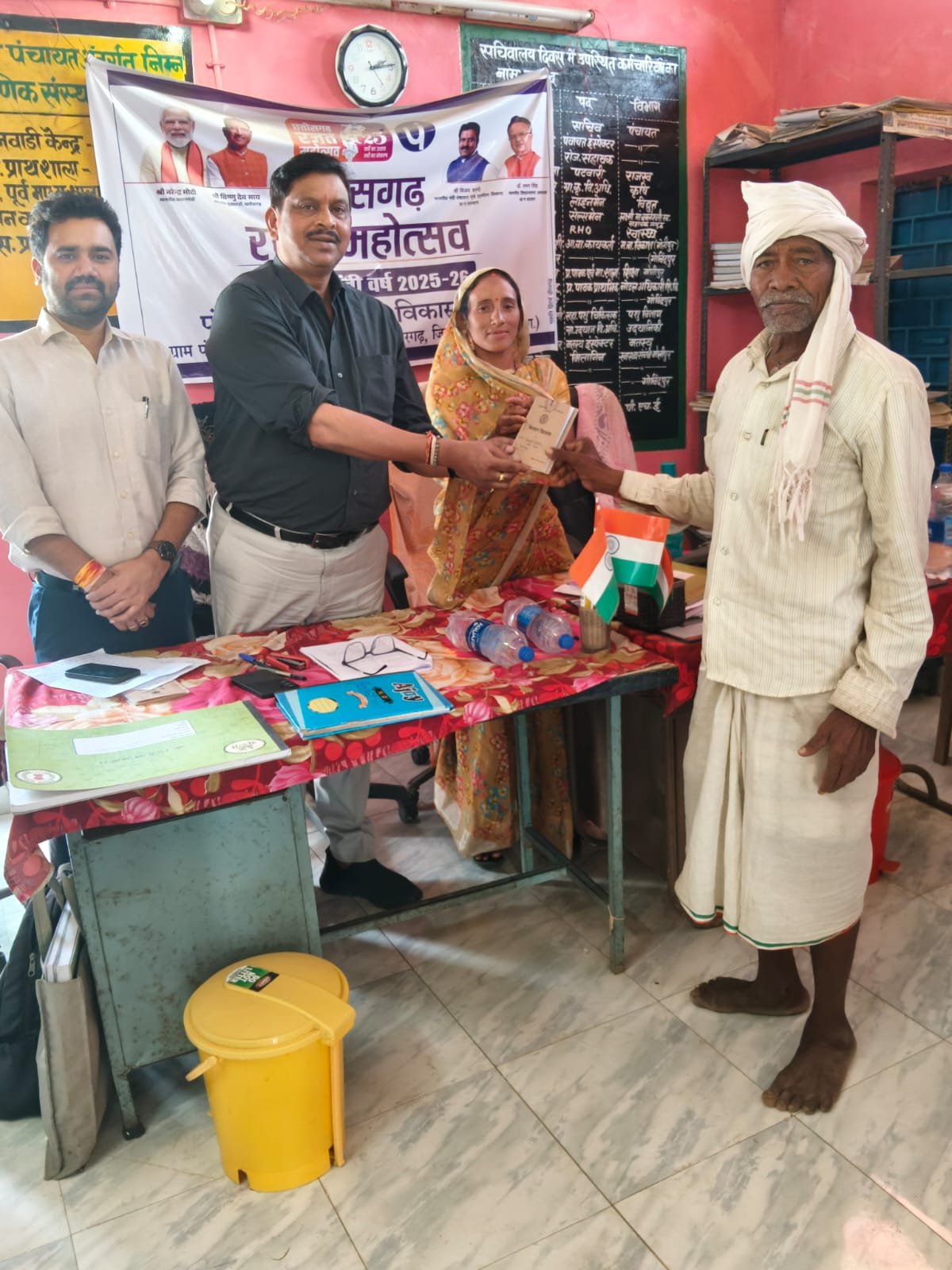 राजनांदगांव : अपर कलेक्टर ने राजस्व पखवाड़ा शिविर मोतीपुर का किया निरीक्षण,