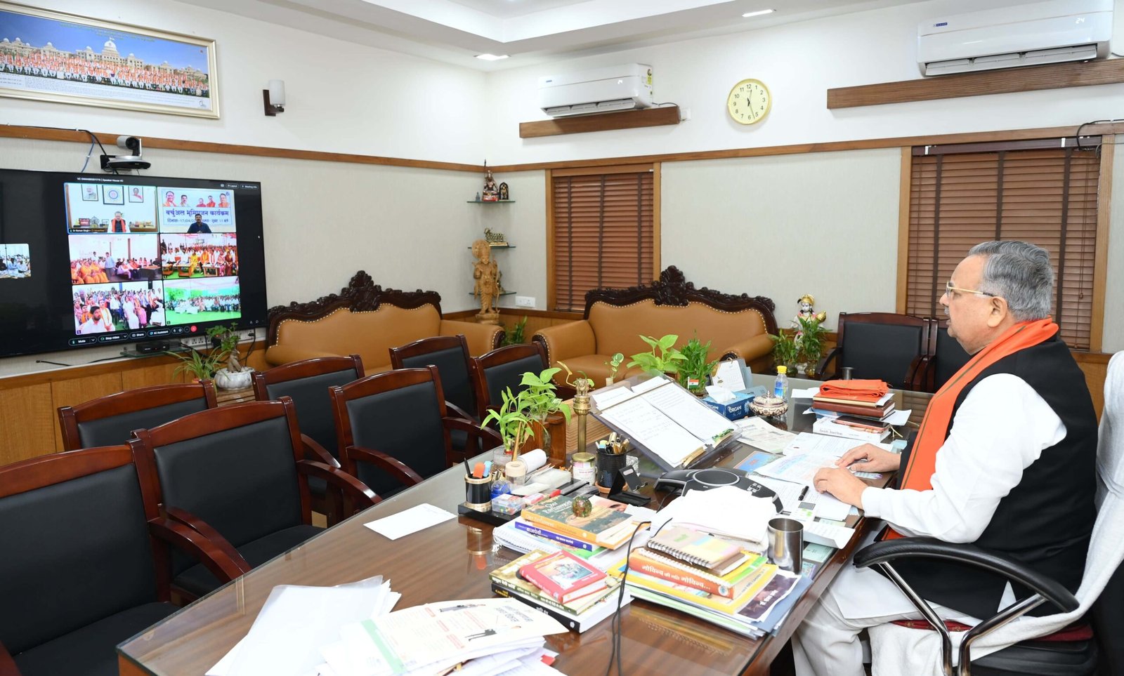 राजनांदगांव : विकास कार्यों के माध्यम से ग्रामीण क्षेत्रों में आधारभूत सुविधाओं का होगा विस्तार - विधानसभा अध्यक्ष डॉ. रमन सिंह