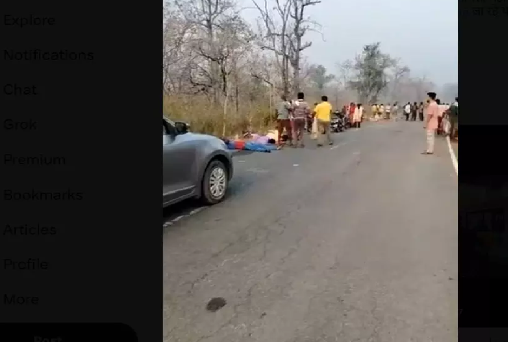 CG : अनियंत्रित होकर पलटी पिकअप, मची चीख-पुकार …