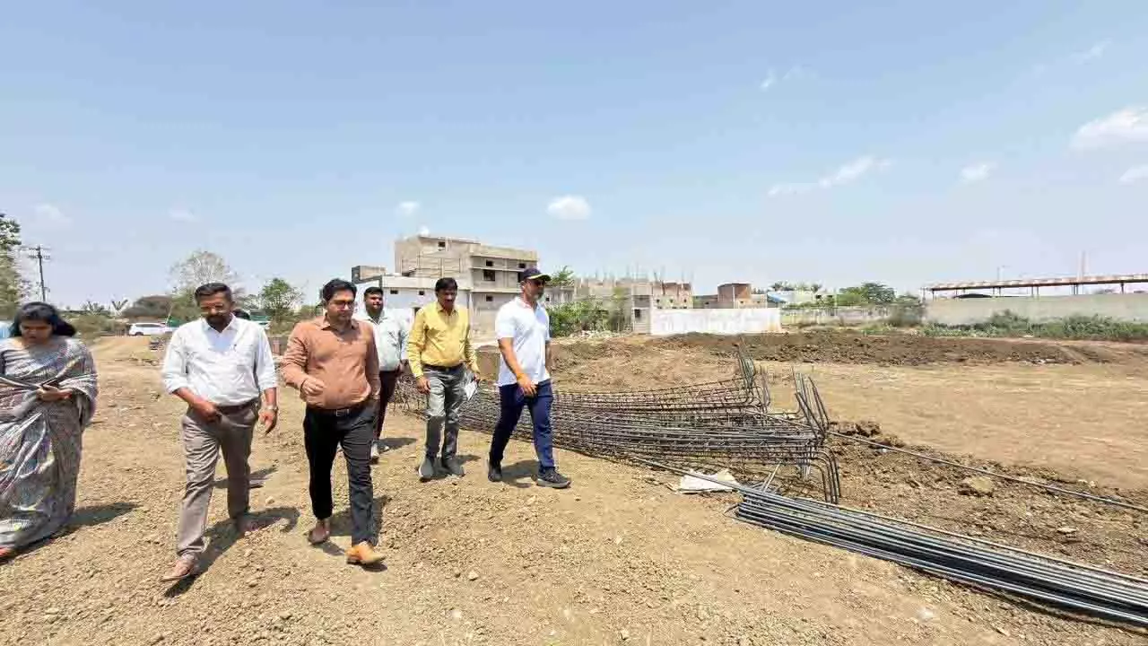 CG : इंजीनियर और ठेकेदार को निर्माण कार्यों में लापरवाही पड़ी भारी …