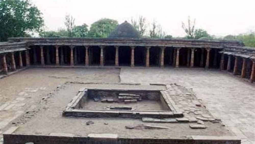 भोजशाला विवाद: 1978 के सर्वे का हवाला, Hindu Front for Justice ने हाई कोर्ट में कहा—यह मंदिर है, मस्जिद नहीं;