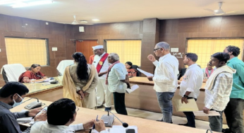 CG : कलेक्टर ने जनदर्शन में सुनी आमजन की समस्याएं …